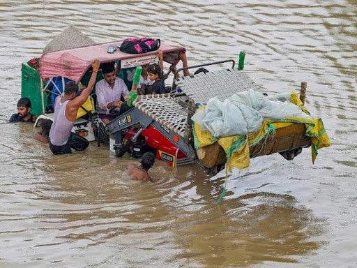 flood in delhi 1689221731