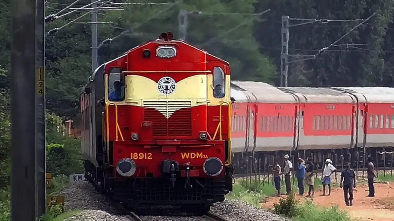Indian Railway Holi Special Train