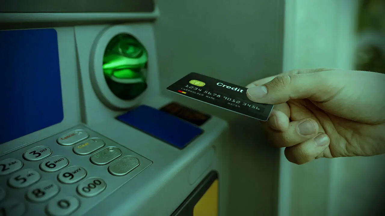 ATM Scam fraud, atm fraud, credit card, debit card, bank tips, save money,
