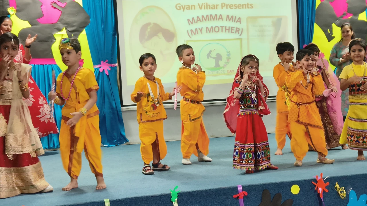 Gyan Vihar School, mothers day, Mothers day 2024, रेनू शब्दमुखर