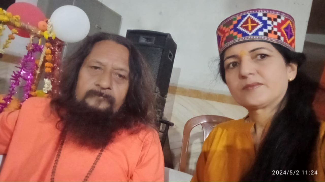 Vande Jagran Media Group gift Chunari Trishul to Maa Mansa Devi in Haridwar